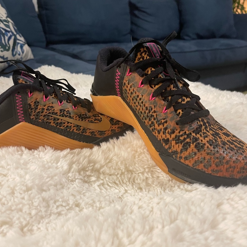 Nike Metcon 6 Cheetah Print Womens Sneakers Sz 7